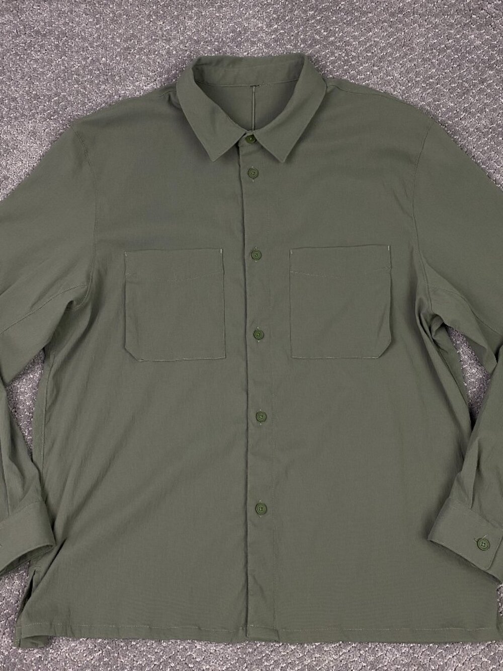 Lululemon Double Pocket Long Sleeve Overshirt Mens XXL Green Twill Button Up